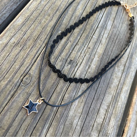 Jewelry - NEW Layered STAR Choker - Necklace